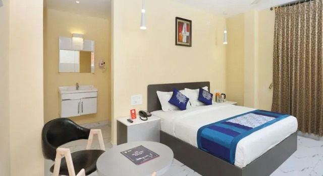 Rahmath Residency by OYO Rooms, Rezerwuj Hotel Chengalpattu Tamil Nadu, w pobliżu Chengalpattu Railway Station