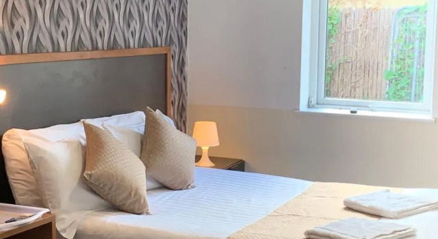Двухместный номер Standard Imperial Salford Hotel
