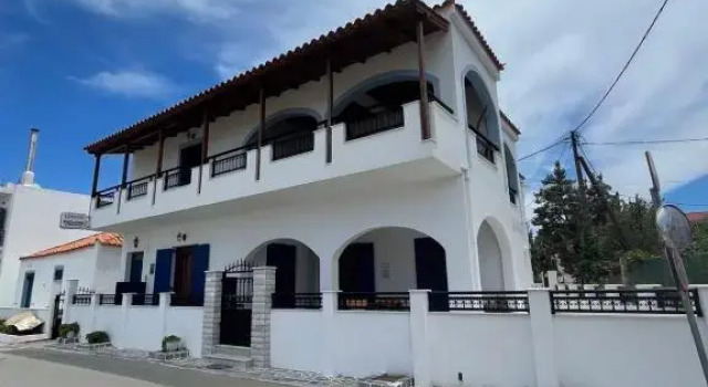 Gialos Apartment
