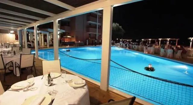 Clio, Buchen Sie Hotel Monopoli Metropolitanstadt Bari