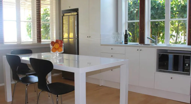 Villa Apartments Eastside, Reservar Apartamento Hotéis em Tongatapu Island com estacionamento, Estacionamento