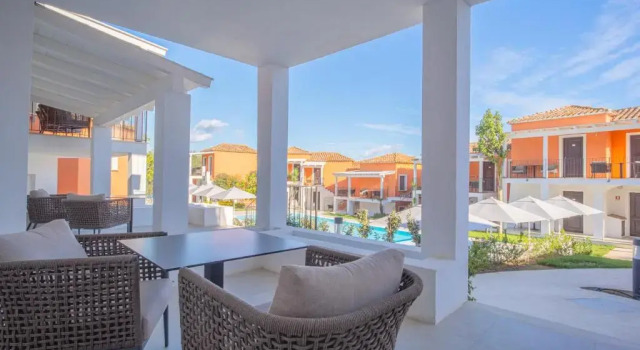Номер Deluxe Felix Hotels - Galanias Hotel & Retreat