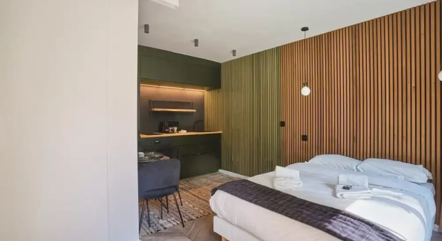 Апартаменты Superb New Studio in Neuilly Porte Maillot