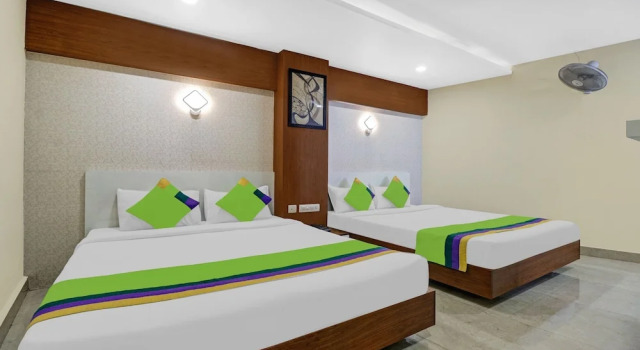 Двухместный номер Premium Treebo Darwesh Residency - 500m from Railway Station