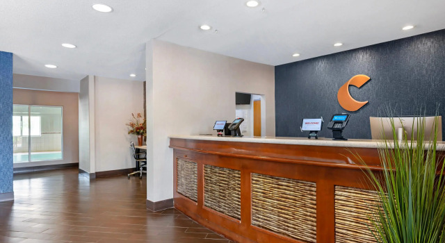 Comfort Inn & Suites North Greenfield, Prenota Hotel Hotel a Indiana con parcheggio, Parcheggio
