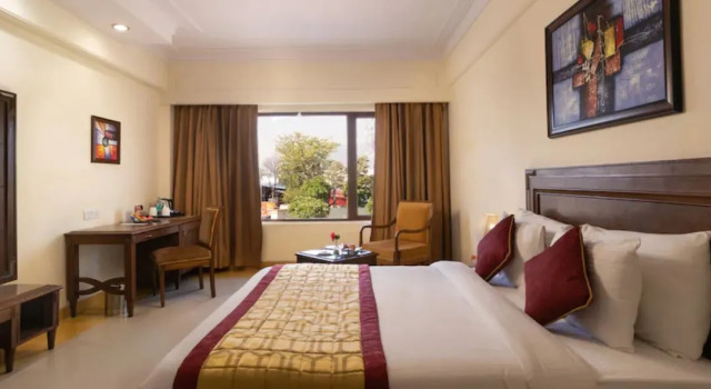 Номер Deluxe The Competent Palace Hotel