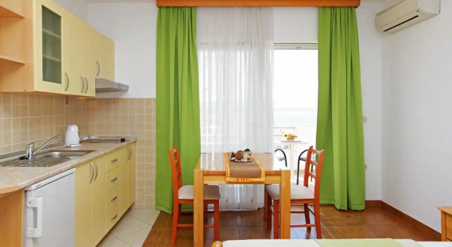 Студия с балконом и с видом на море Vespera Apartments