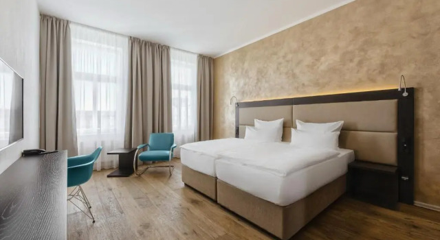 Номер Economy Theresian Hotel