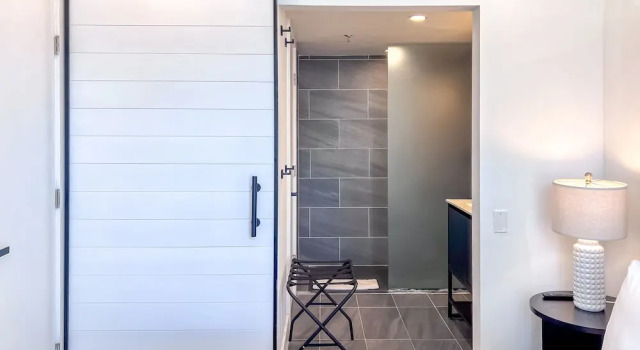 Двухместные апартаменты Apartments at 100 Collins