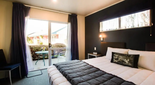 Апартаменты с 2 комнатами ASURE Colonial Lodge Motel