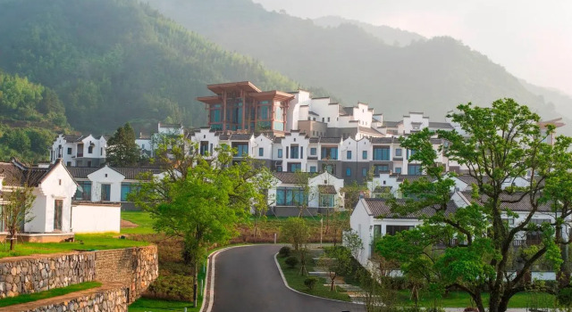 Полулюкс Banyan Tree Huangshan