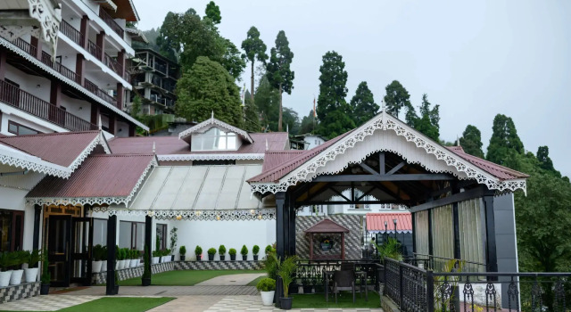 Istana Resort & Spa, Забронировать Курортный отель Дарджилинг East Zone