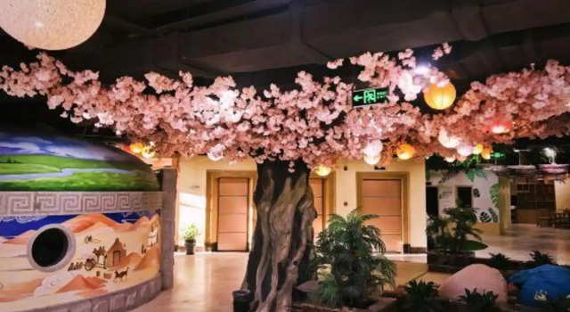 Saina Island Hot Spring Hotel, Rezerwuj Hotel Hotele w Tianjin Province z parkingiem, Parking