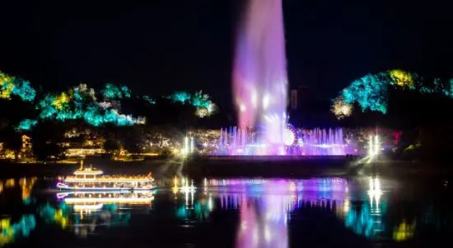 Yueleshan Riverview Hotel, Buchen Sie Hotel Leshan Sichuan