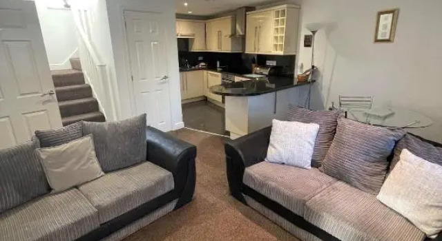 4 Laurel Court