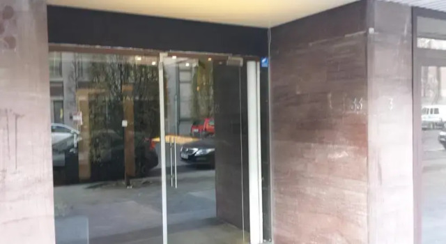 Brussels Louise Penthouse, Prenota Appartamento Hotel a Flanders con parcheggio, Parcheggio