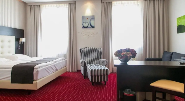 Трёхместный номер Standard Hotel Herbst Berlin