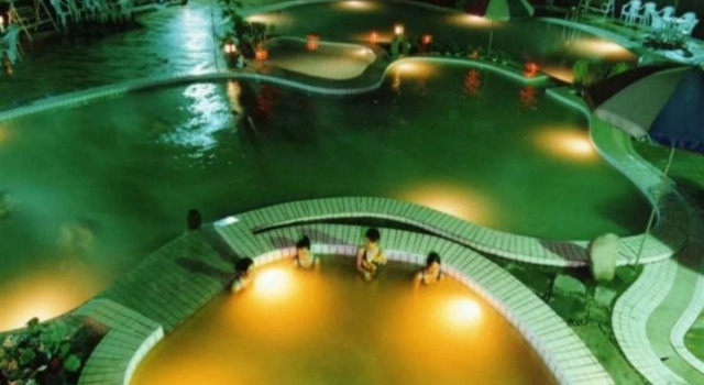 Emei Mountain International Conference Holiday Hotel, Prenota Hotel Hotel a Leshan con parcheggio, Parcheggio