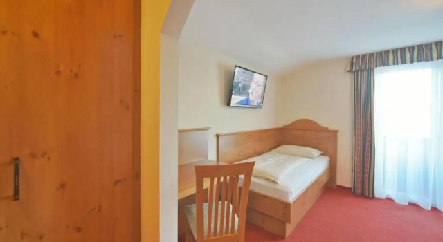 Номер Standard Pension Piovesan