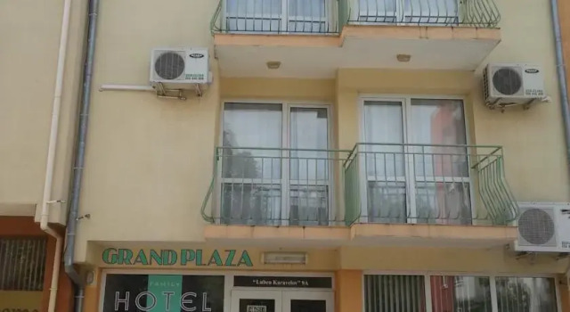 Grand Plaza Family Hotel, Забронировать Отель Отели в центре Несебр с завтраком, отели в центре Несебр с завтраком