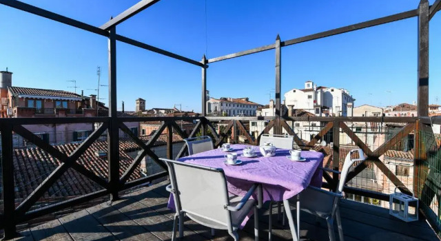 Апартаменты Rialto Apartment