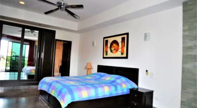 Sea View 4th Floor 1 bed Condo at View Talay 2