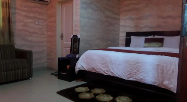 Номер Classic White Court View Hotel