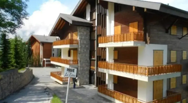 Апартаменты Stunning Apartment With Valley and Mountains
