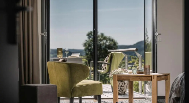 Люкс с балконом Boutiquehotel Genusswerk Eifel