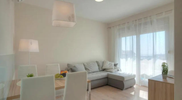 JK Suites, Забронировать Отель Отели Будванская ривьеры с бассейном, рядом с Holy Trinity Church, Бассейн