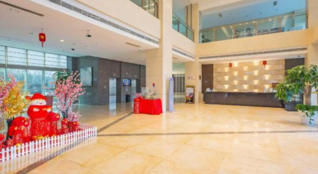 Haiyue Huan Tu Four Seasons Qingteng Hotel (Ningbo Hangzhou Bay New Zone), Prenota Hotel Hotel a Ningbo con parcheggio, Parcheggio