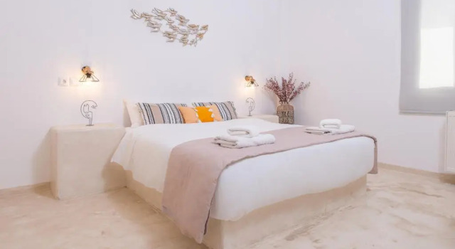 Люкс с видом на сад Golden Sunrise Suites