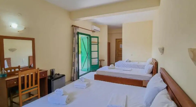 Четырёхместный номер Economy Hotel Spiridoula