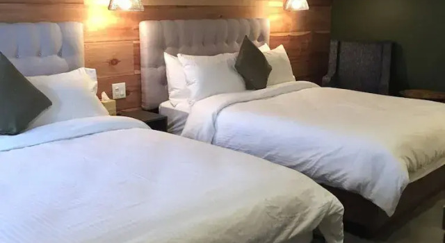 Четырёхместный номер Standard Rawdon Golf Resort
