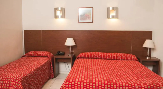 Трёхместный номер Standard Gran Hotel Victoria Cordoba Argentina