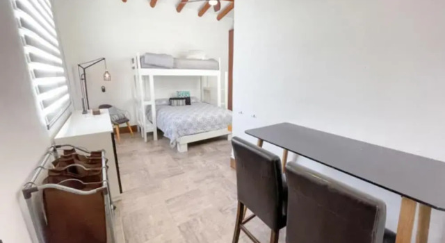 Deluxe Penthouse w 2 Story Patio and Ocean View, Забронировать Отель Отели Плая-дель-Кармен с парковкой, рядом с Пляжный клуб Mamitas, Парковка