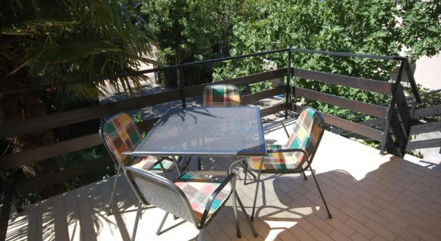 Apartment Zvonko, Prenota Appartamento Hotel a Isole Quarnerine con parcheggio, Parcheggio
