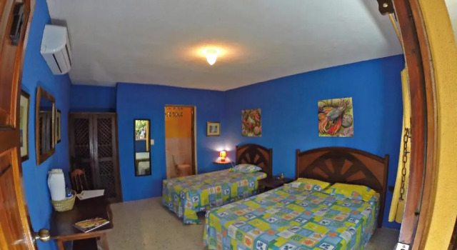 Hotel Cafe del Sol, Rezervasyon Otel Monterrico Santa Rosa