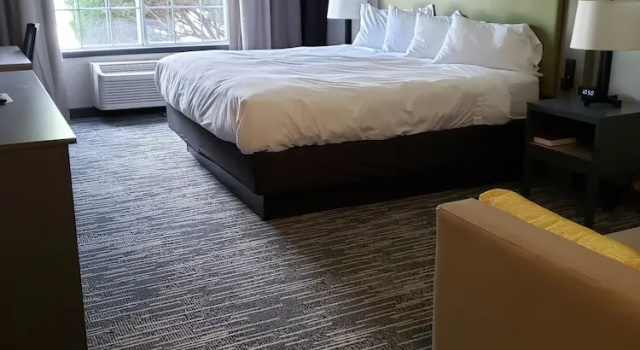 Люкс c 1 комнатой Country Inn & Suites by Radisson, Detroit Lakes