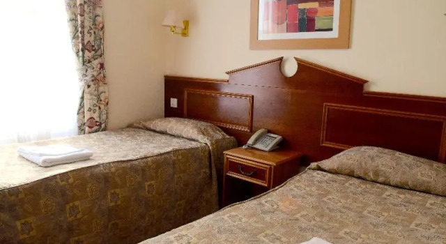 Двухместный номер Standard с балконом Pembridge Palace Hotel