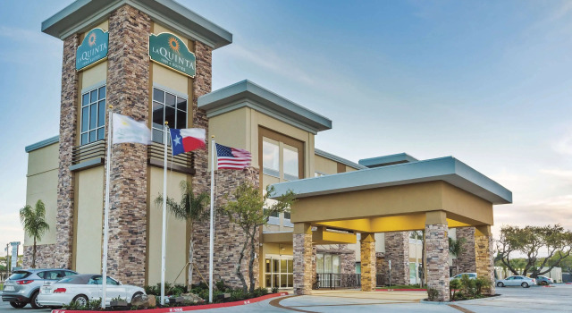 La Quinta Inn & Suites by Wyndham Rockport - Fulton