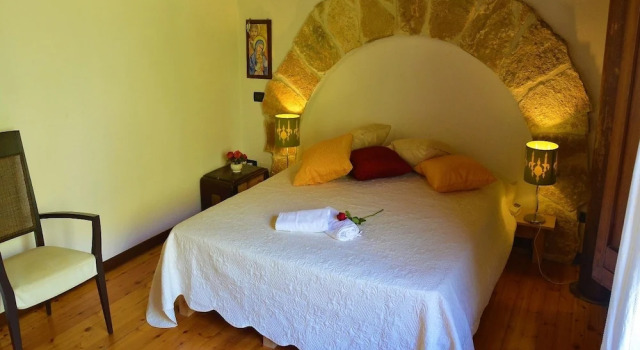 Villa Antico Pozzo piscina privata SPA, Забронировать Вилла Отели Кастелламмаре-дель-Гольфо с парковкой, Парковка