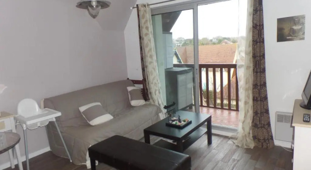 NICE FLAT 400 m FROM BEACH & CENTER, Забронировать Апартаменты/квартира Кабур 