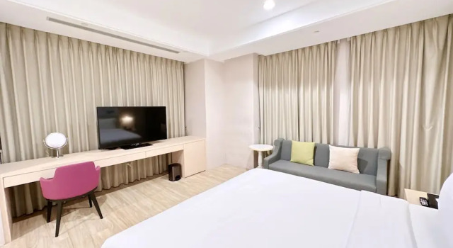 Номер Premium 台南星鑽國際商旅 Hua Hotel