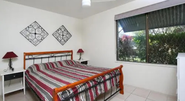 Levuka Unit 4, 14 Moreton Pde. Kings Beach, Prenota Appartamento Hotel a Queensland con piscina, Piscina