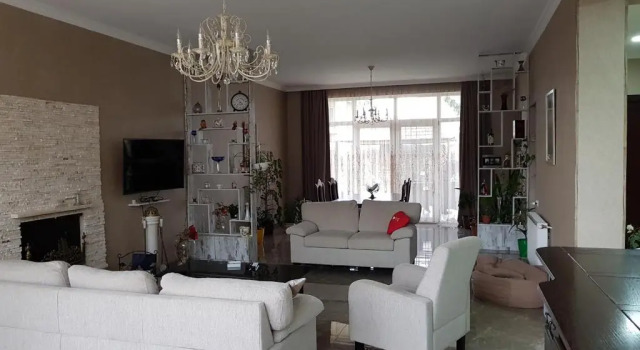 Private House In Digomi, Book Hotel Hotels in Tbilisi Region with a Pool, Swimming Pool