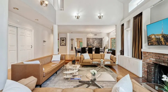 NEW - 1 Location-family-5br-yard-gym-parking, Забронировать Отель Лос-Анджелес Большой Лос-Анджелес, рядом с Petersen Museum