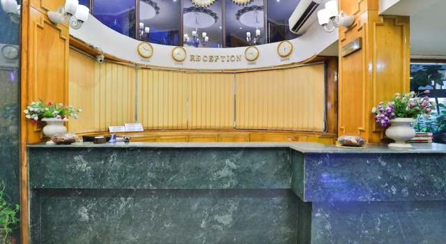 OYO 23288 Hotel Pinnacle, Rezervovat Hotel Hotely v Gujarat s parkováním, Parkování