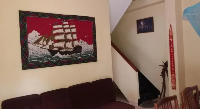 4 Seasons Guesthouse, Забронировать Отель Хиккадува Округ Галле