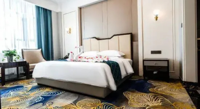 Люкс Premier Haichuan Hotel (Xinyuan Passenger Station Nalati Airport Branch)